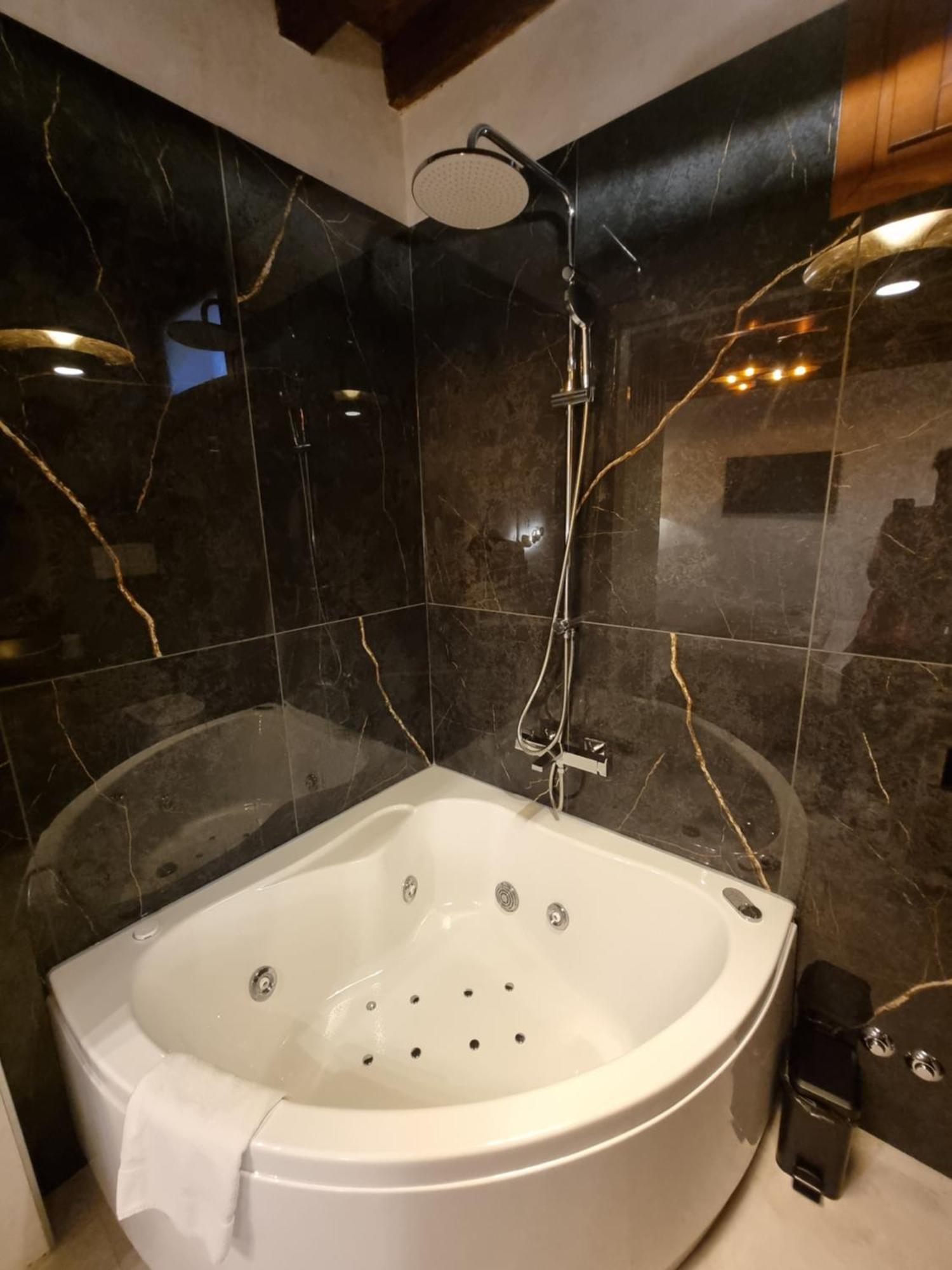San Marco 3097 - Luxuryjacuzzi Apartamento Venecia