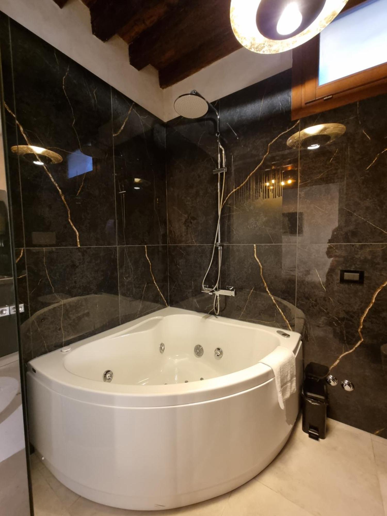San Marco 3097 - Luxuryjacuzzi Apartamento Venecia