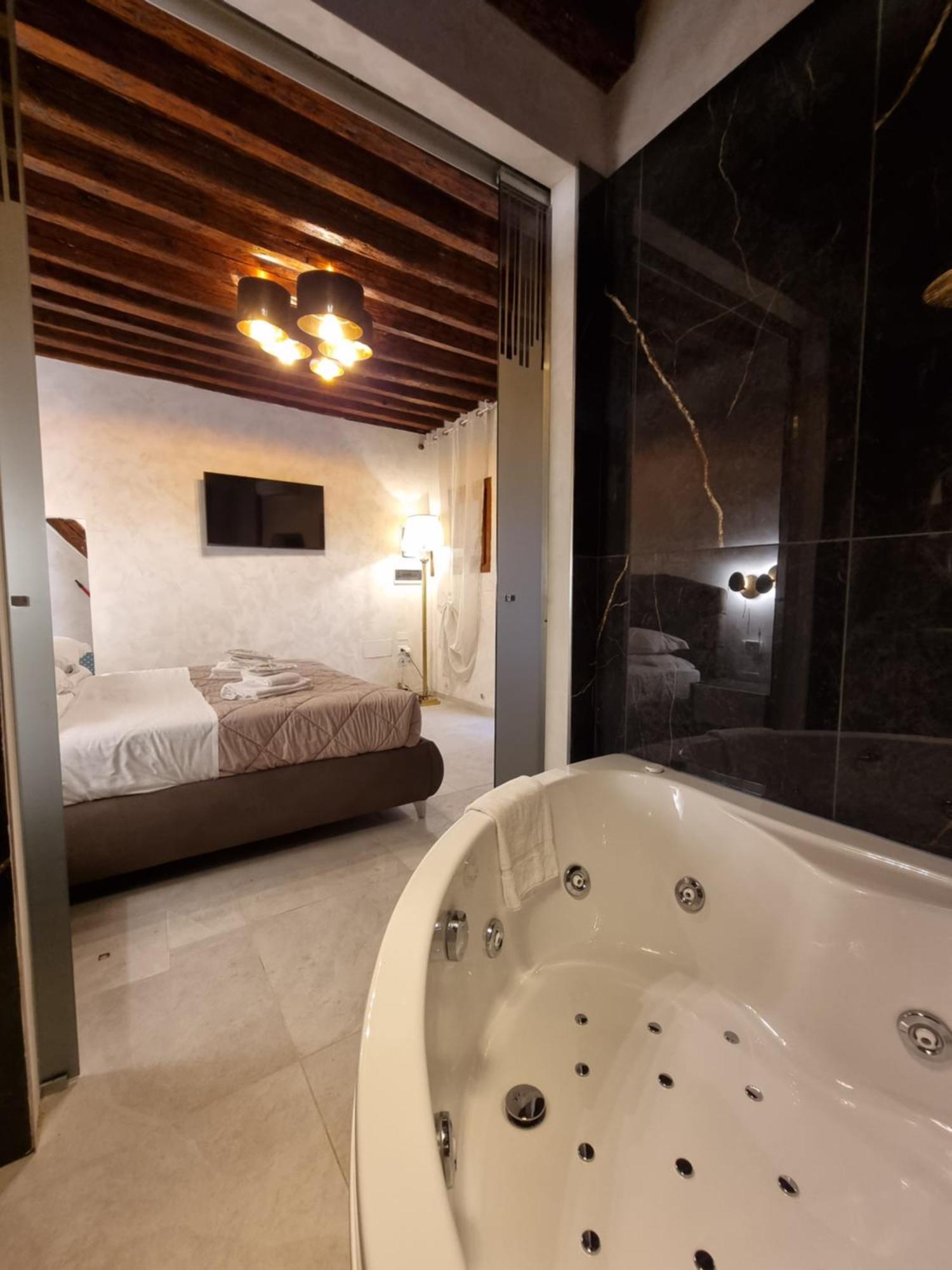 San Marco 3097 - Luxuryjacuzzi Apartamento Venecia